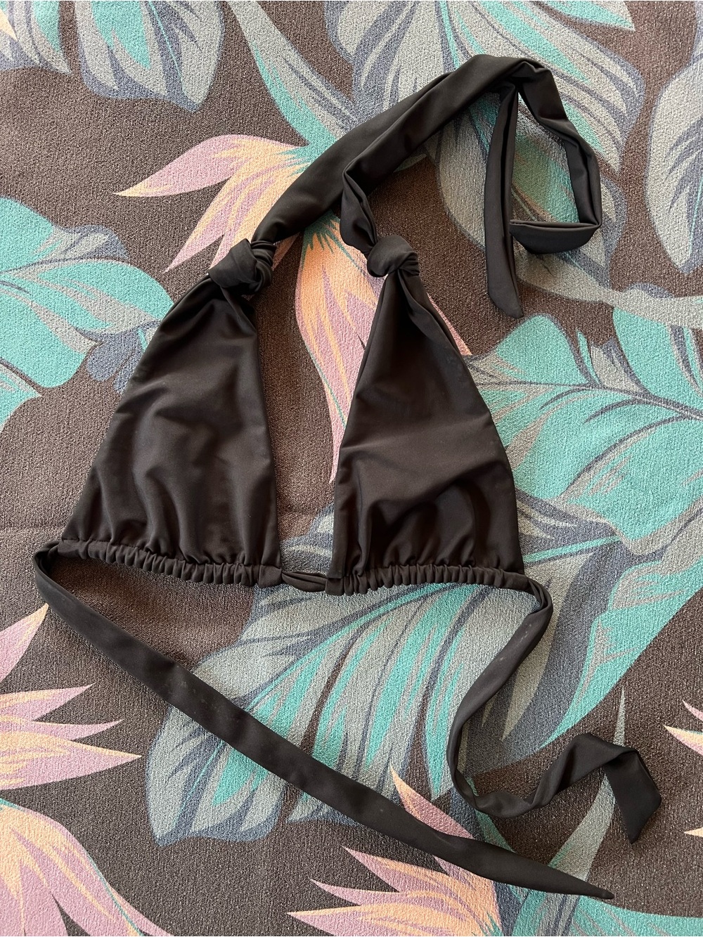 SKATIE Darby Triangle Bikini Top (L)
